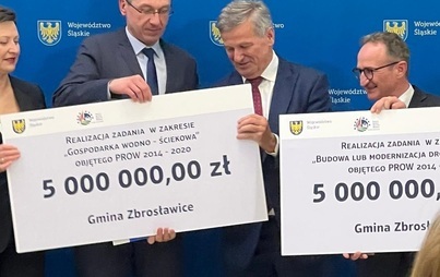 Zdjęcie do Dofinansowanie na drogę i kanalizację podpisane 
